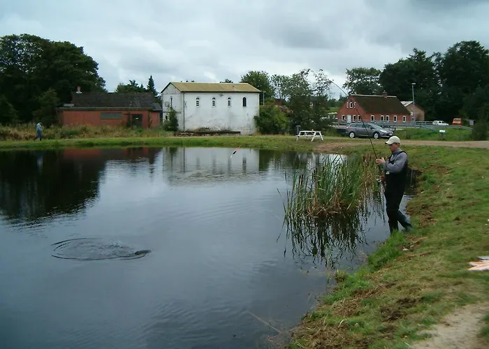Holme A &